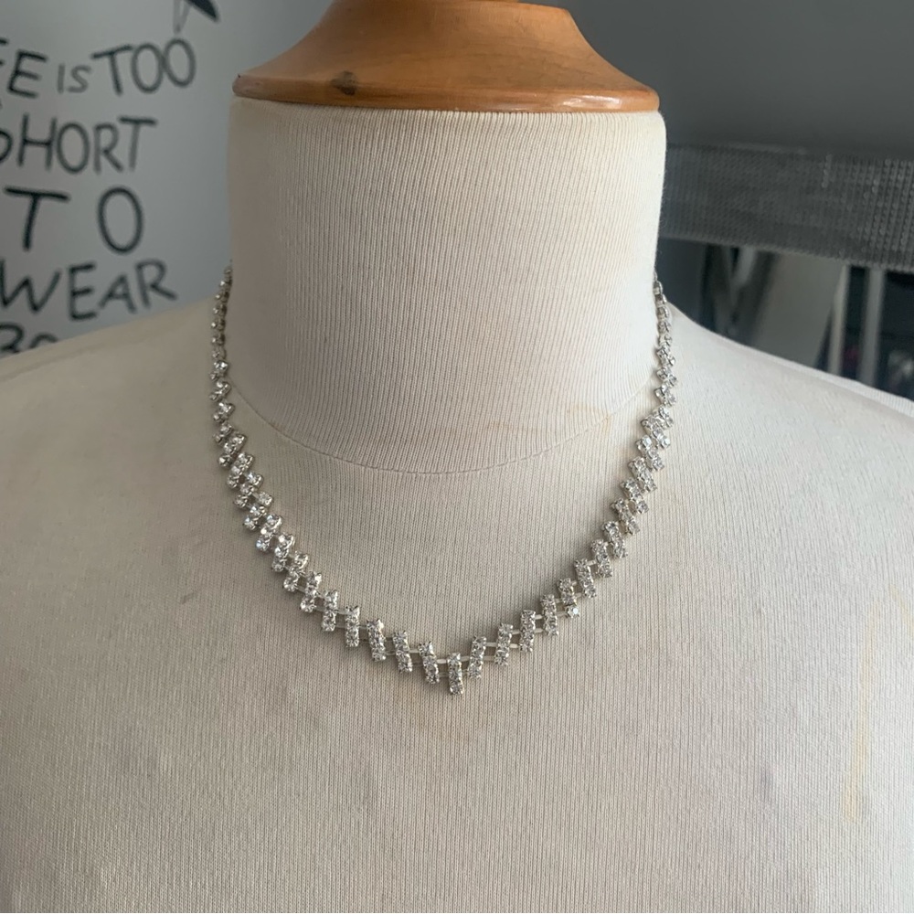 Formal necklace